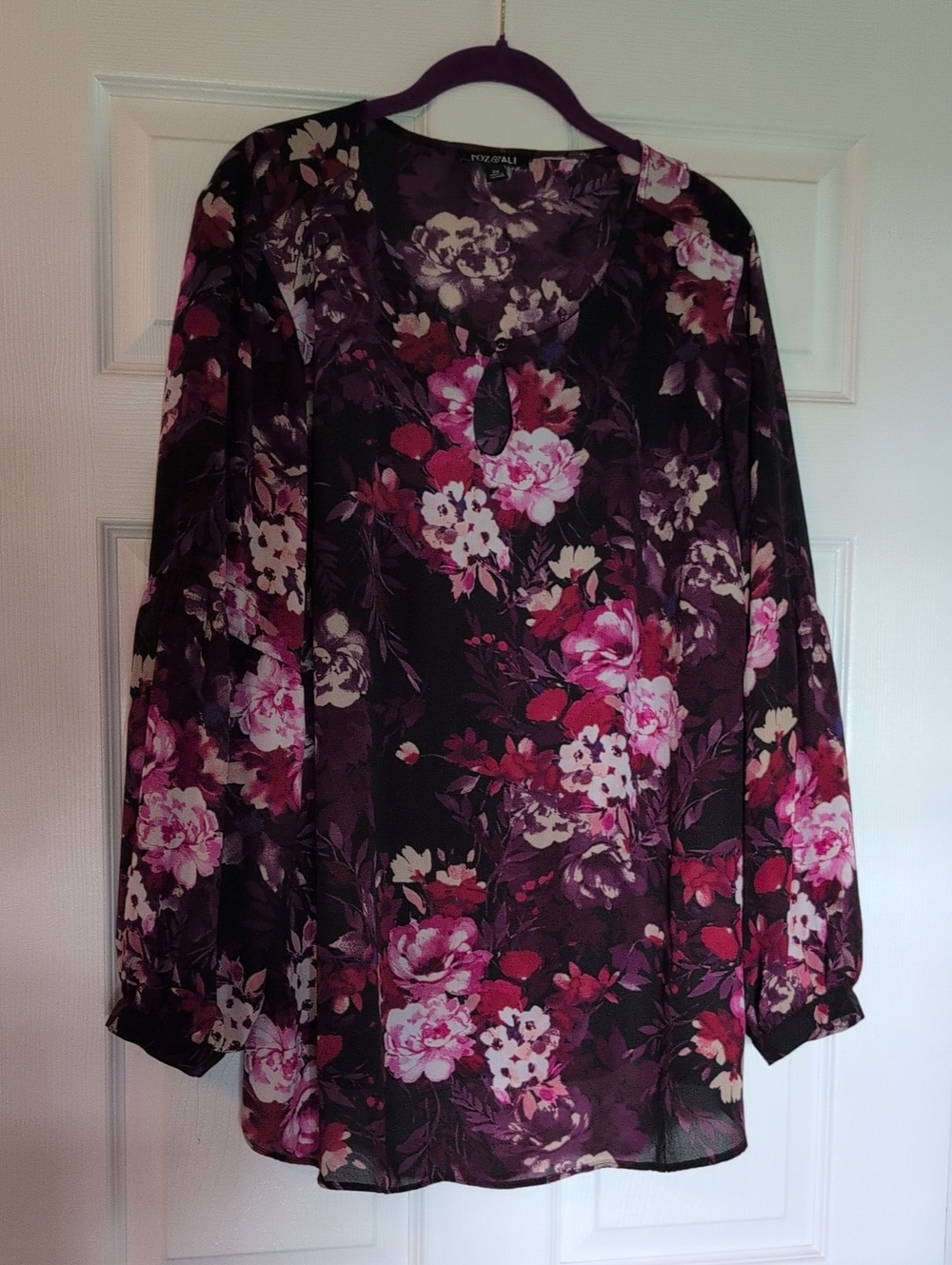 Roz & Ali Floral Keyhole Tunic - Purple & Pink